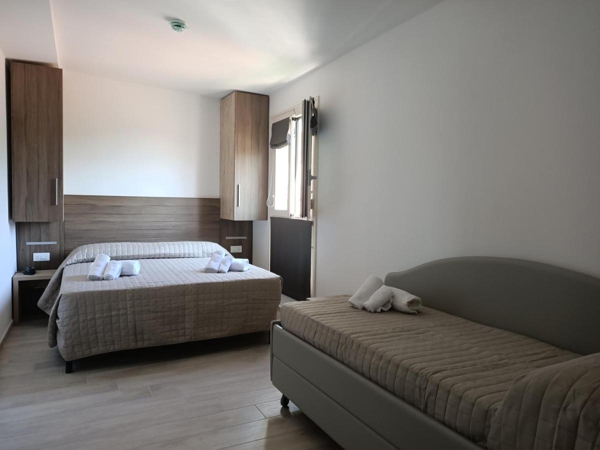 Hotel Bed & Book 里米尼 外观 照片